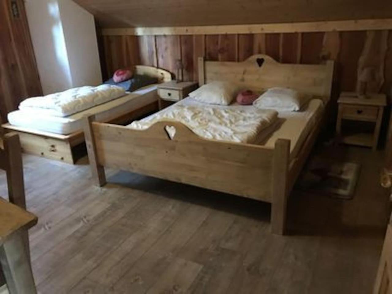 Chalet Spa Le Royal Nathalie Mn La Rouge ลาแบรส ภายนอก รูปภาพ